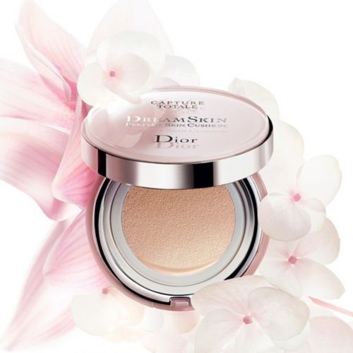Capture Totale Perfect Skin Cushion by Dior