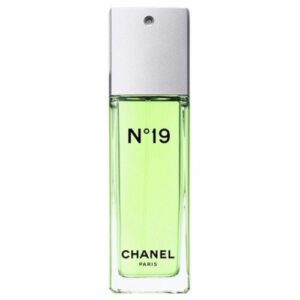 N ° 19 Eau de Toilette, the reflection of an extraordinary personality